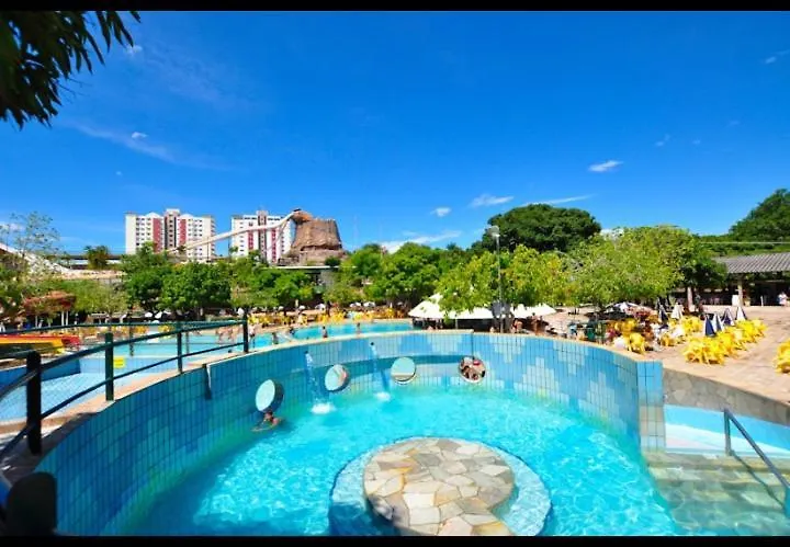 Apartamento Spazzio Di Roma Com Acesso Ao Acqua Park Splash 卡达斯诺瓦斯 0*,